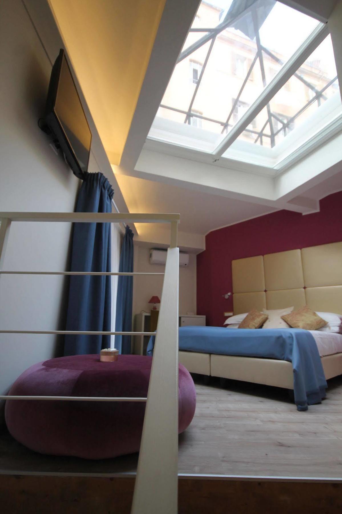 Tango Hotel Рим Екстериор снимка